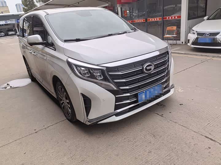 Фото 3 - GAC Trumpchi M8