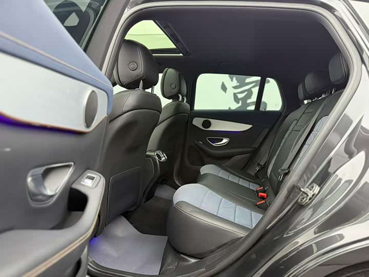 Фото 5 - Mercedes-Benz EQC