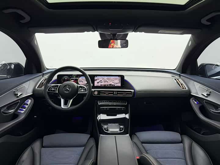 Фото 6 - Mercedes-Benz EQC