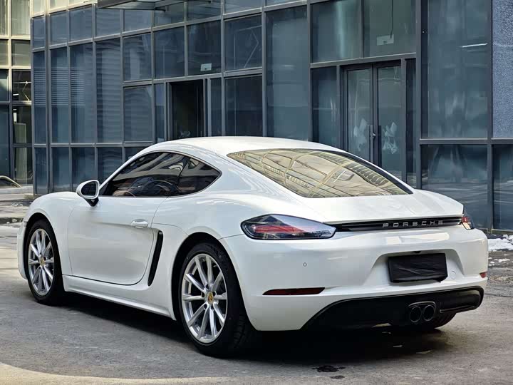 Фото 4 - Porsche 718