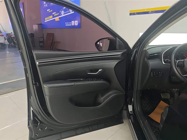 Фото 7 - Hyundai Tucson L