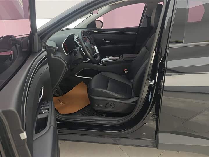 Фото 9 - Hyundai Tucson L