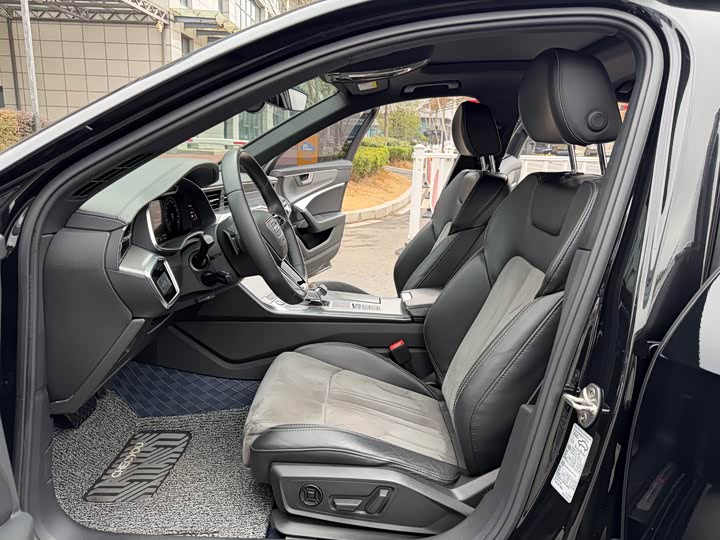 Фото 8 - Audi A6L