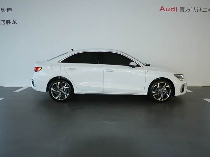 Фото 3 - Audi A3