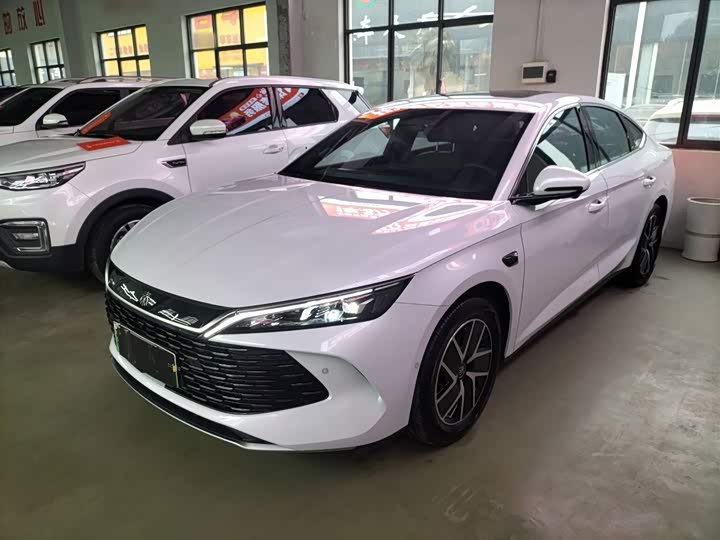 Фото 1 - BYD Qin L