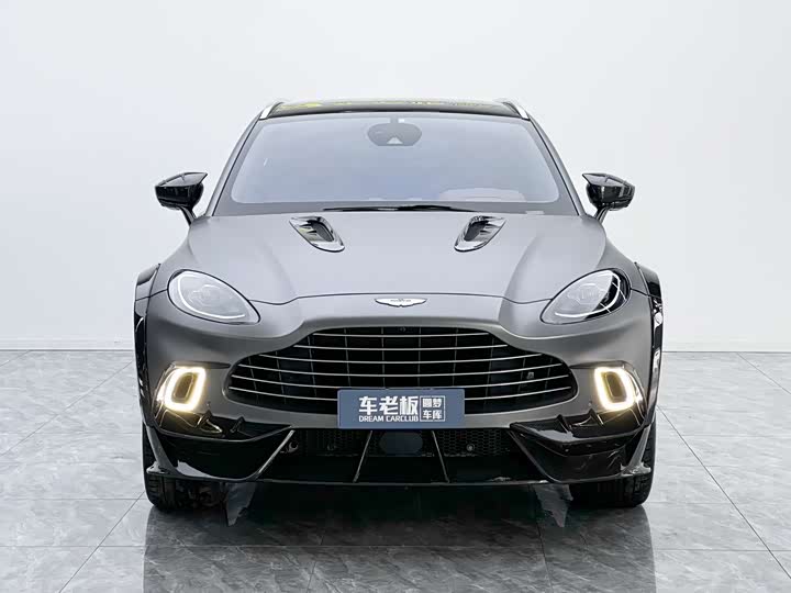 Фото 2 - Aston Martin DBX