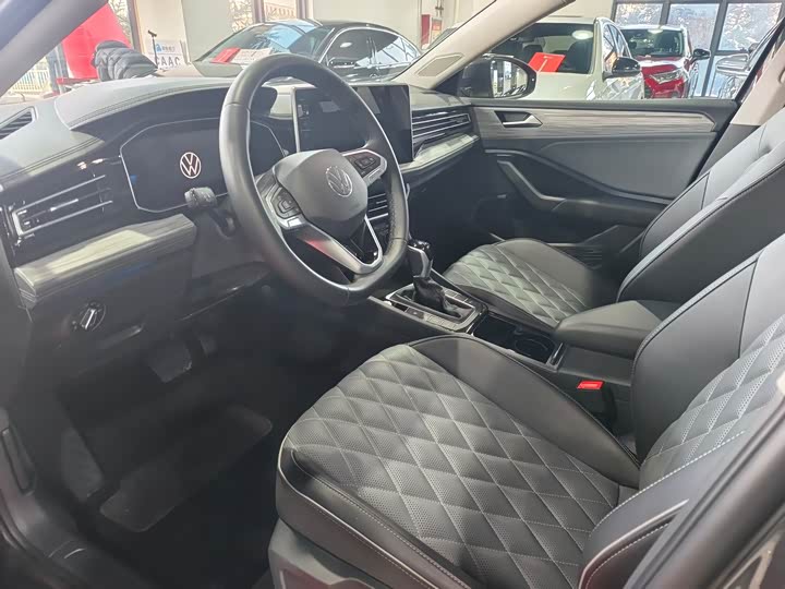 Фото 6 - Volkswagen Sagitar L