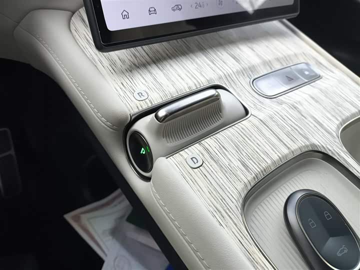 Фото 6 - Nio ES7