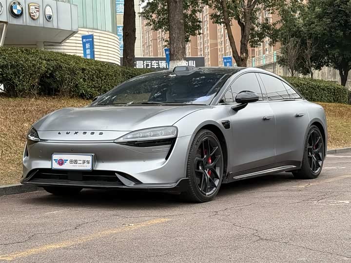 Фото 1 - Luxeed S7