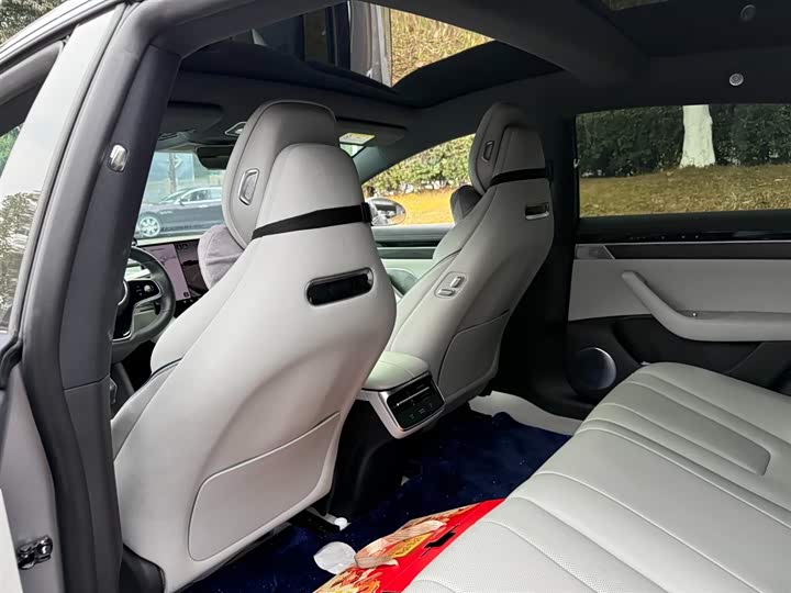 Фото 9 - Luxeed S7