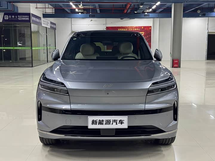 Фото 2 - Nio Onvo L90