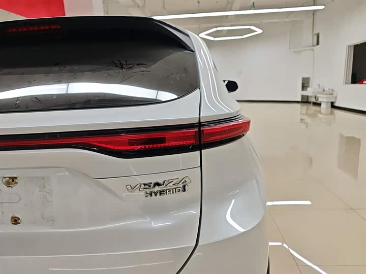 Фото 8 - Toyota Venza