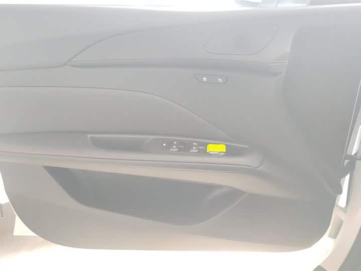 Фото 7 - MG Motor 5