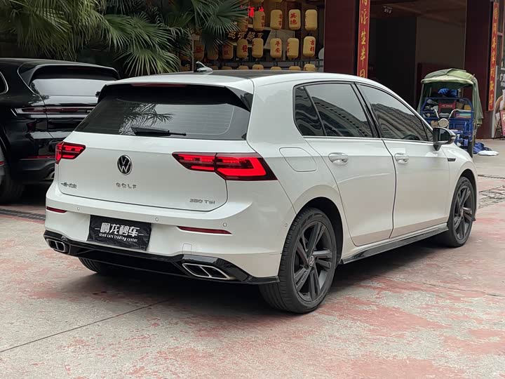 Фото 4 - Volkswagen Golf