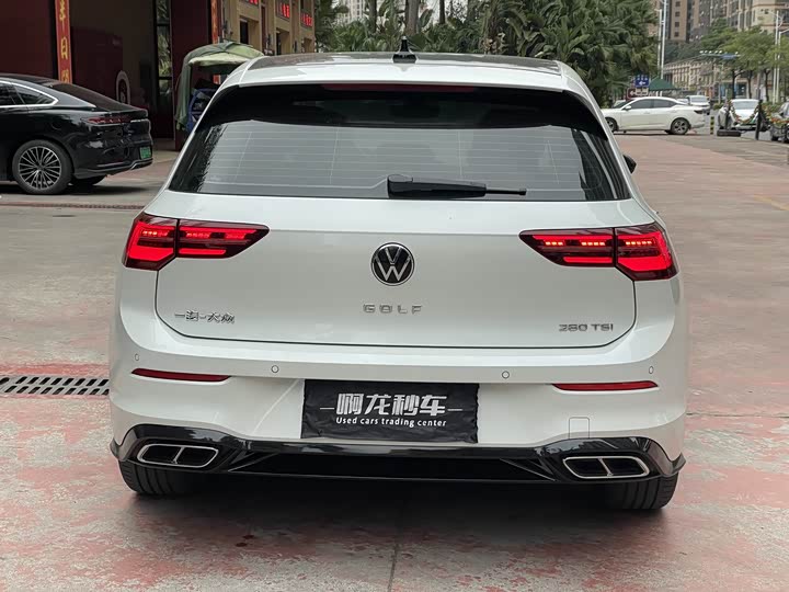 Фото 5 - Volkswagen Golf