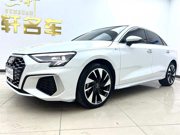 Фото 1 - Audi A3