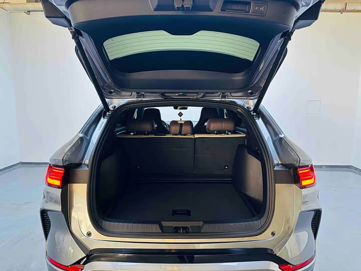 Фото 9 - BYD Song Plus Hybrid/EV