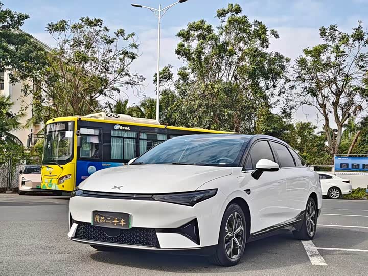 Фото 1 - XPeng P5