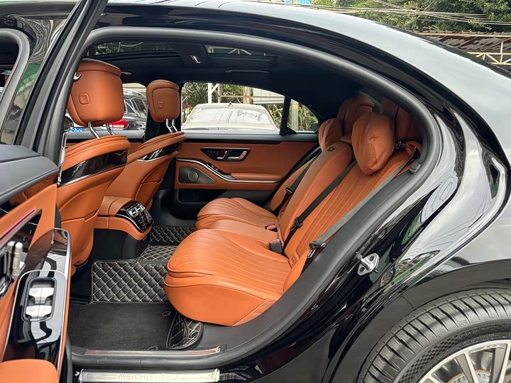 Фото 7 - Mercedes-Benz S-Class