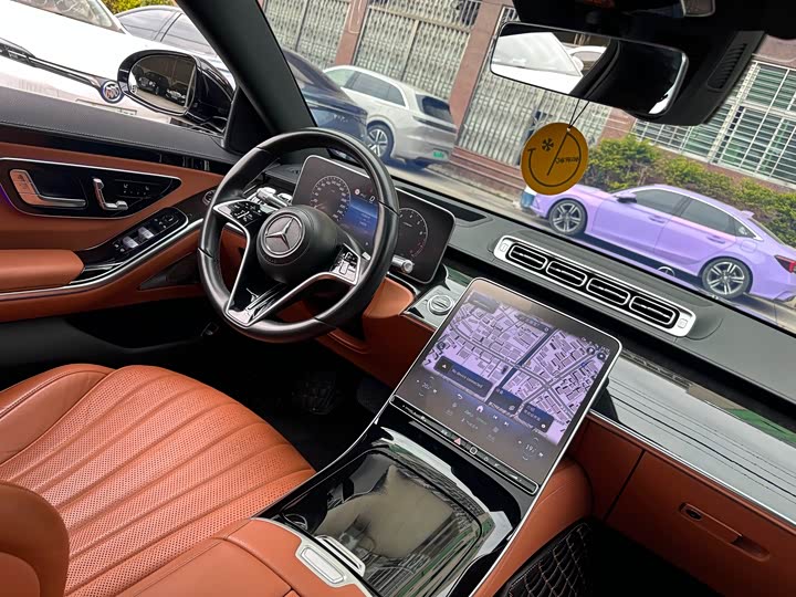 Фото 9 - Mercedes-Benz S-Class