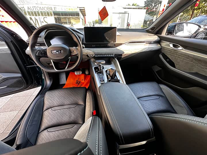 Фото 8 - Geely Preface