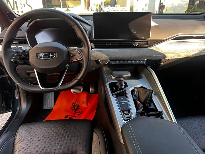 Фото 9 - Geely Preface