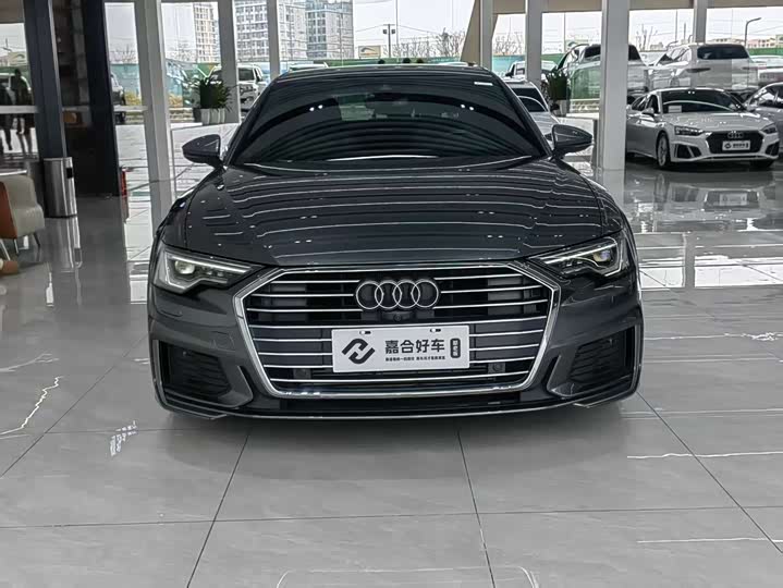 Фото 2 - Audi A6L