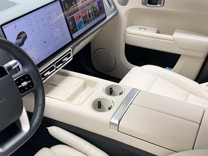 Фото 7 - LiXiang L7