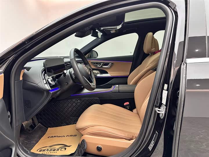 Фото 8 - Mercedes-Benz E-Class