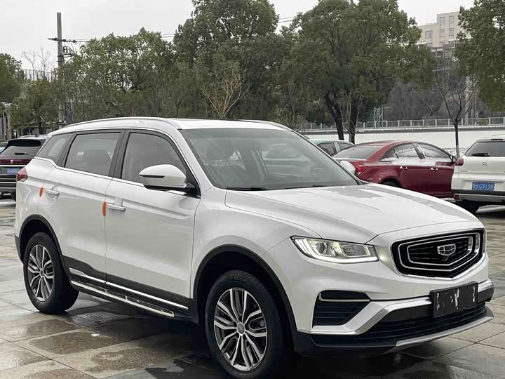 Фото 3 - Geely Atlas