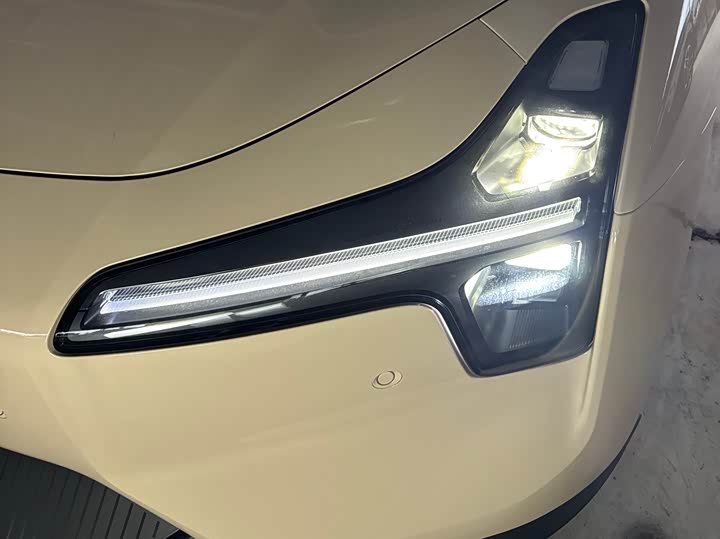 Фото 3 - XPeng Mona M03