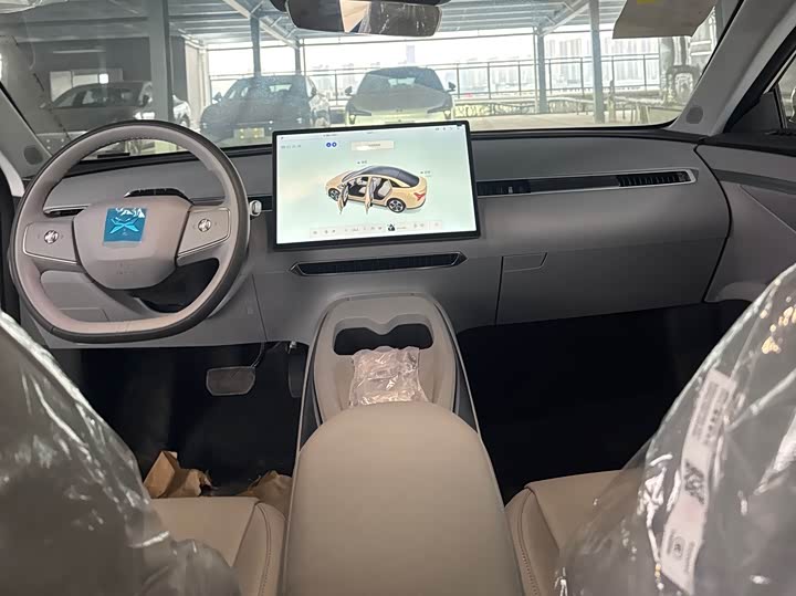 Фото 7 - XPeng Mona M03