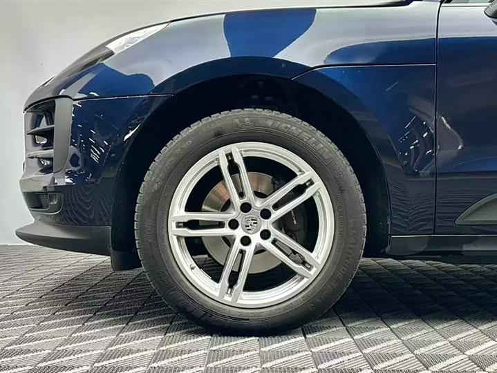 Фото 8 - Porsche Macan