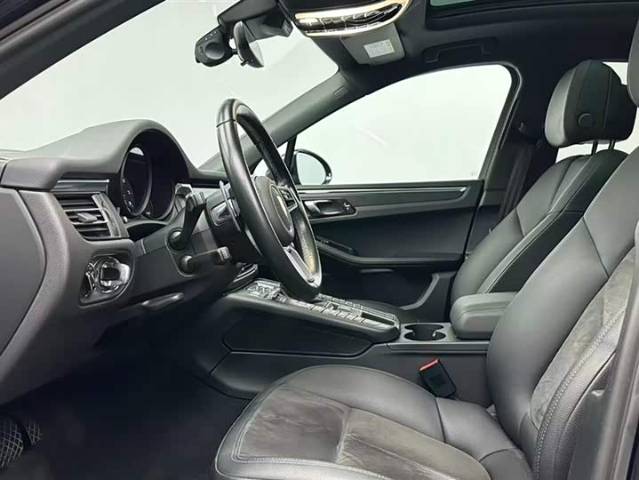 Фото 9 - Porsche Macan