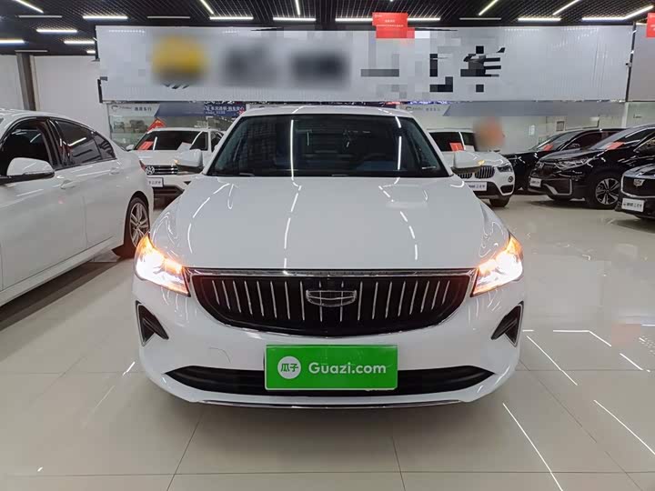 Фото 3 - Geely Emgrand