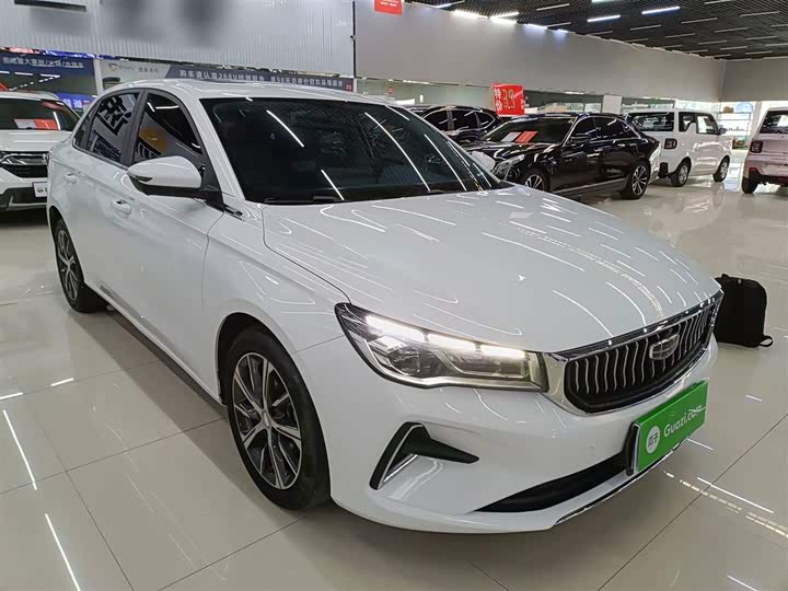 Фото 4 - Geely Emgrand