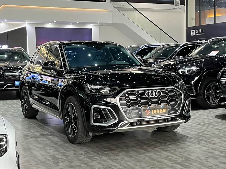 Фото 3 - Audi Q5L