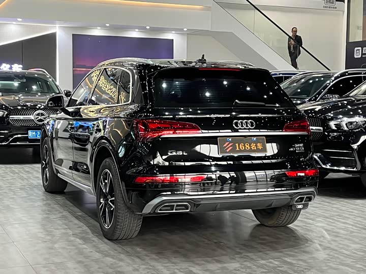 Фото 5 - Audi Q5L