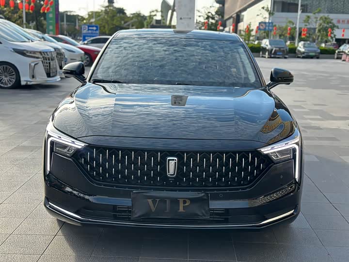 Фото 2 - Bestune B70