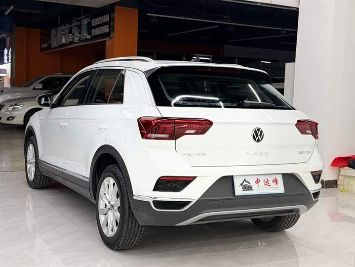 Фото 7 - Volkswagen T-Roc
