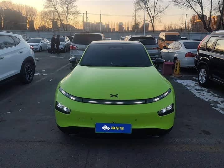 Фото 2 - XPeng P7