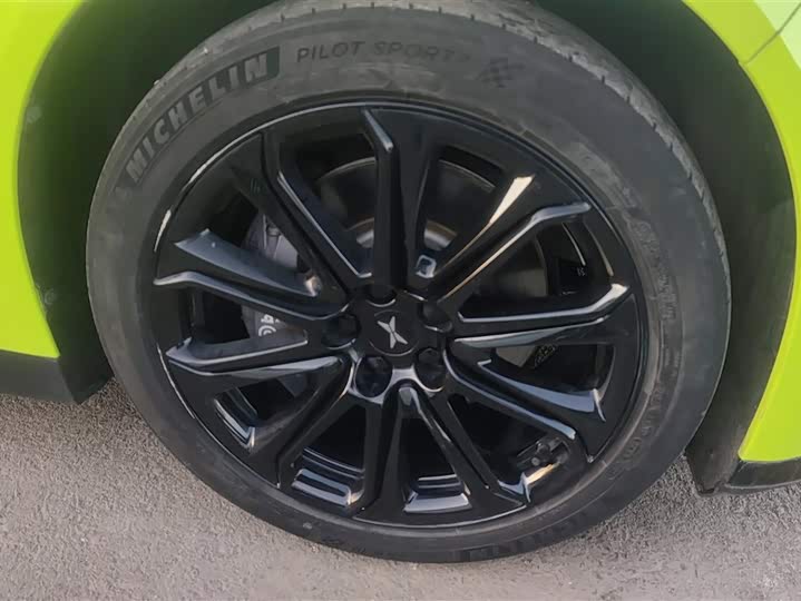 Фото 6 - XPeng P7