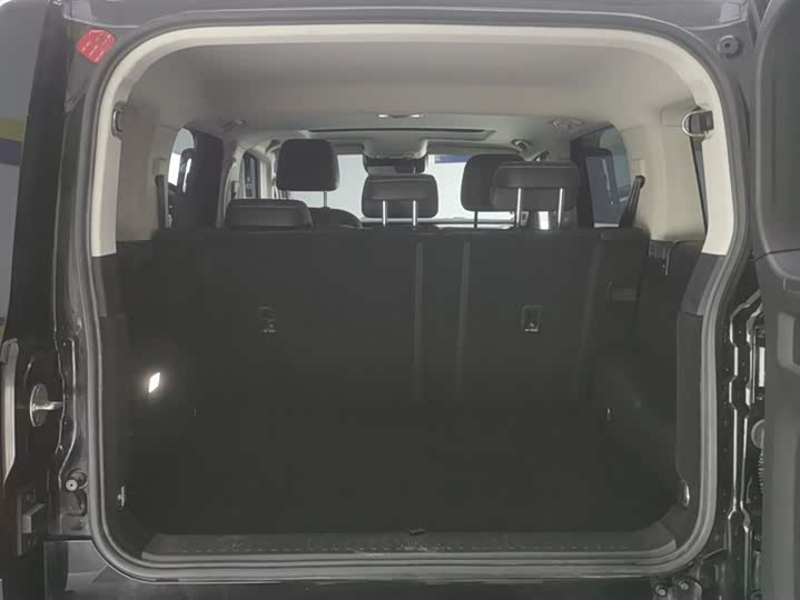 Фото 4 - Tank 300