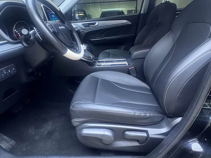 Фото 9 - Haval M6