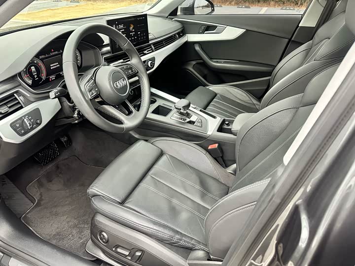 Фото 9 - Audi A4L