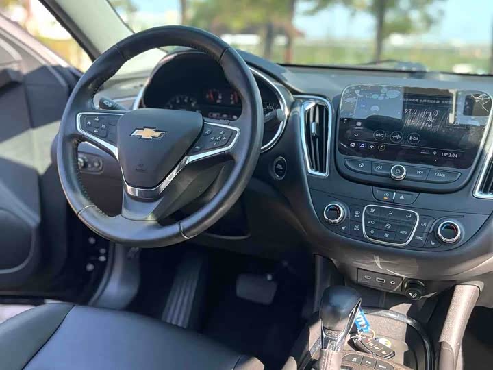 Фото 6 - Chevrolet Malibu XL