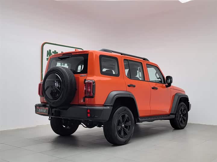 Фото 2 - Tank 300