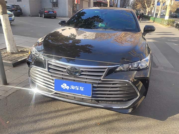 Фото 2 - Toyota Avalon