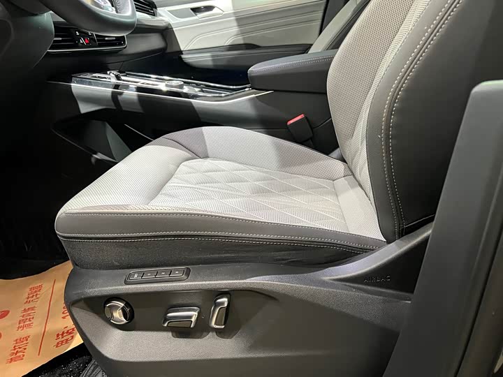 Фото 7 - Volkswagen Tavendor