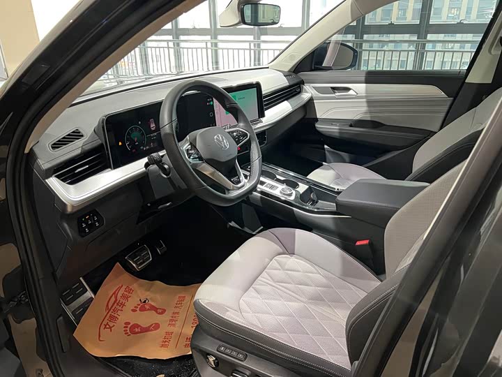 Фото 8 - Volkswagen Tavendor